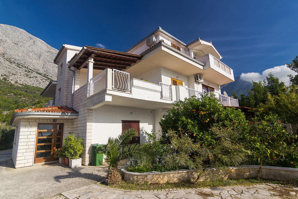 Apartments Ana Baska Voda Bagian luar foto